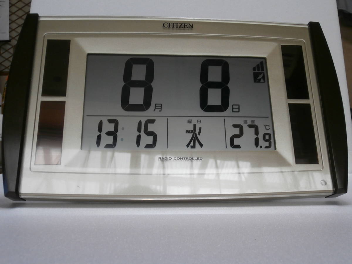 シチズン　リズム時計　置き　掛け兼用　ソーラー　電波時計　カレンダー　温度計付き_1
