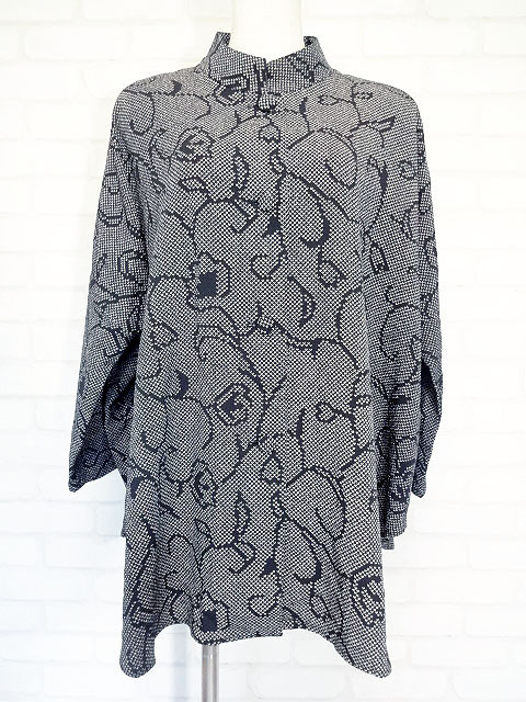 人気定番，100%新品 ヒトシタムラ/詩仙堂/ちりめん織り鹿の子柄長袖ゆったブラウス：黒系yg637(Mサイズ)｜売買されたオークション情報、yahooの商品情報をアーカイブ公開 - オークファン Mサイズ