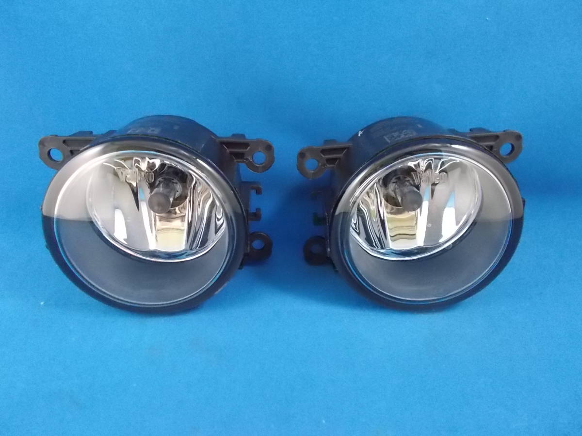 新車はずし/中古】 スズキ純正フォグランプ 左右 Valeo 89211943