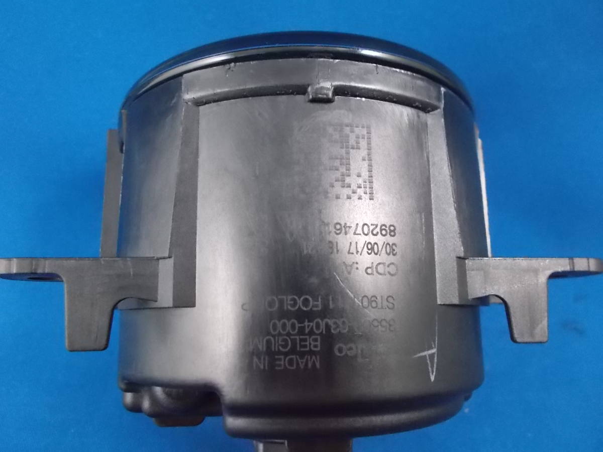新車はずし/中古】 スズキ純正フォグランプ 左右 Valeo 89211943