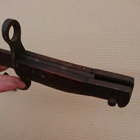 古民具 昔の鉈 日本軍の銃剣 訓練用？ 切断品 1 日本軍1 「銃剣