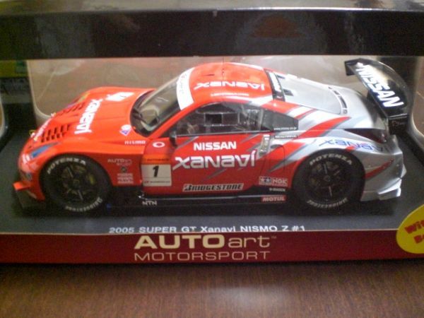 1/18 オートアート JGTC 2005 SUPER GT XANAVI NISMO Z ＃1 ザナヴィ