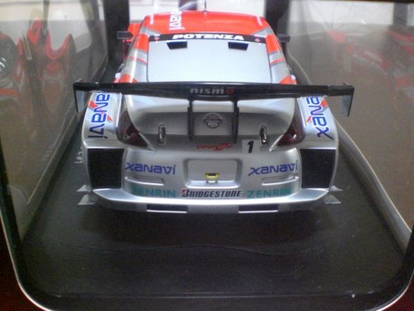 1/18 オートアート JGTC 2005 SUPER GT XANAVI NISMO Z ＃1 ザナヴィ