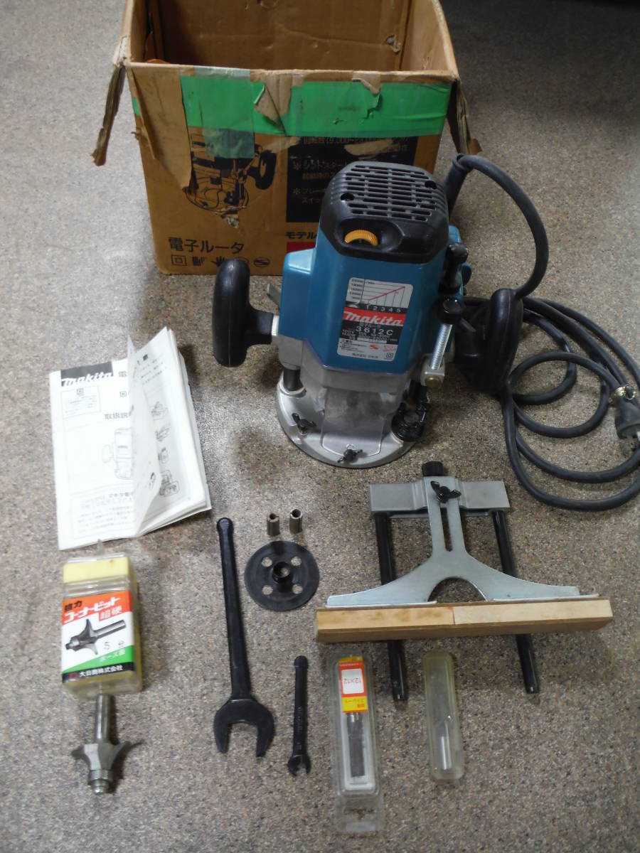 マキタ　電子ルーター　3612　中古　100V マキタ - 100V – 3612桶川店 電子ルーターMakita