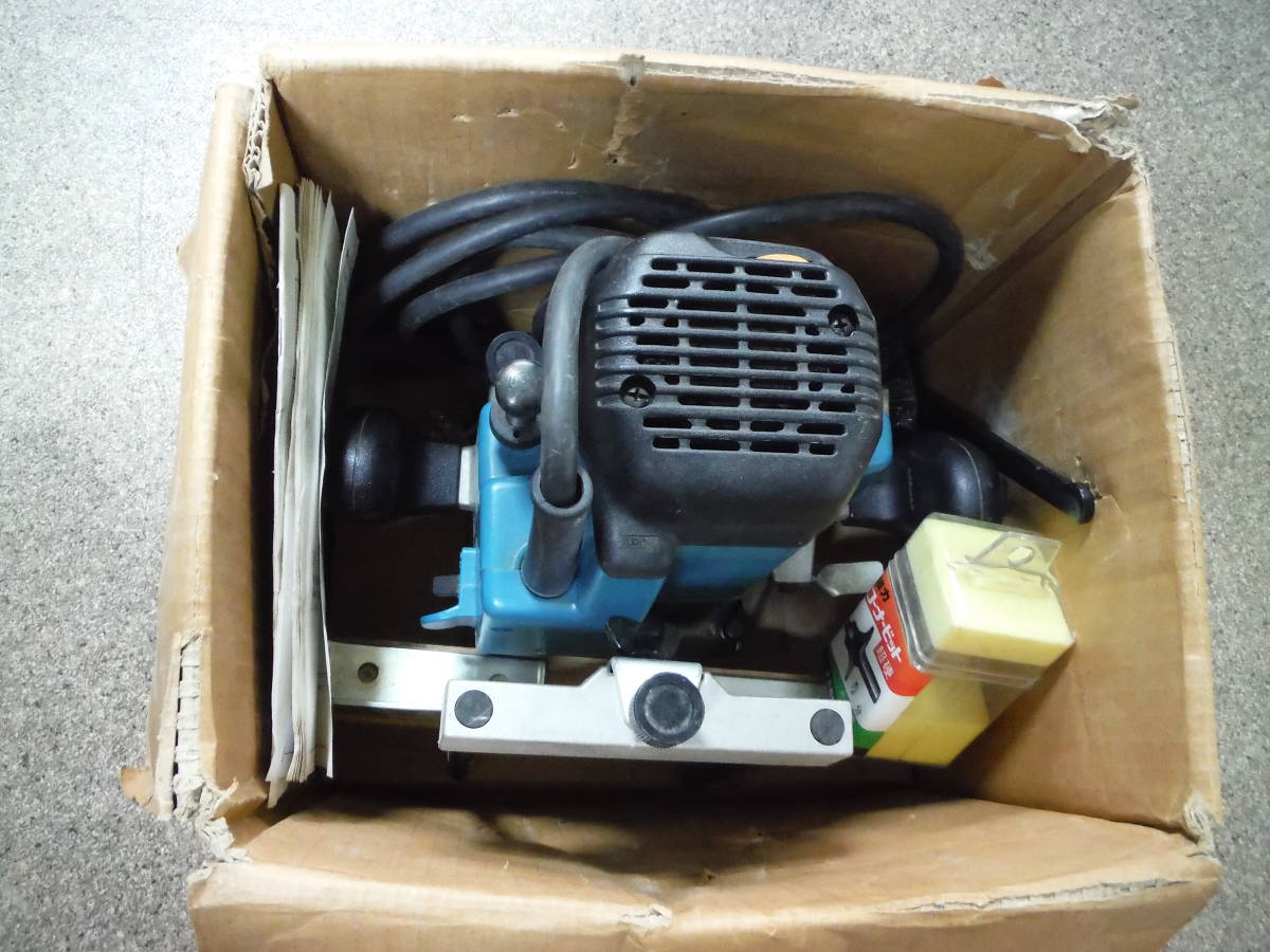 マキタ　電子ルーター　3612　中古　100V マキタ - 100V – 3612桶川店 電子ルーターMakita