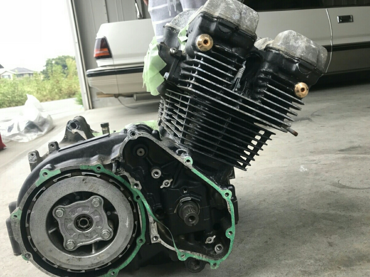 CBX400FとCBX550Fの違い CBX550F エンジン本体 旧車 街道レーサー