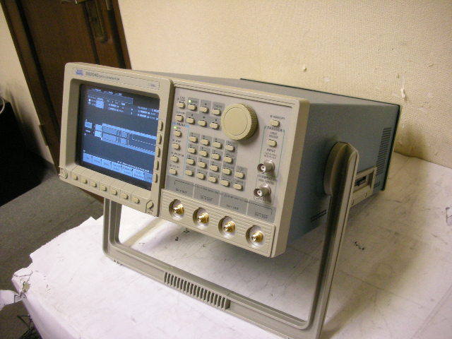 TekTronix DG2040 DATA GENERATOR 現状で！ DG2040 Tektronix Data