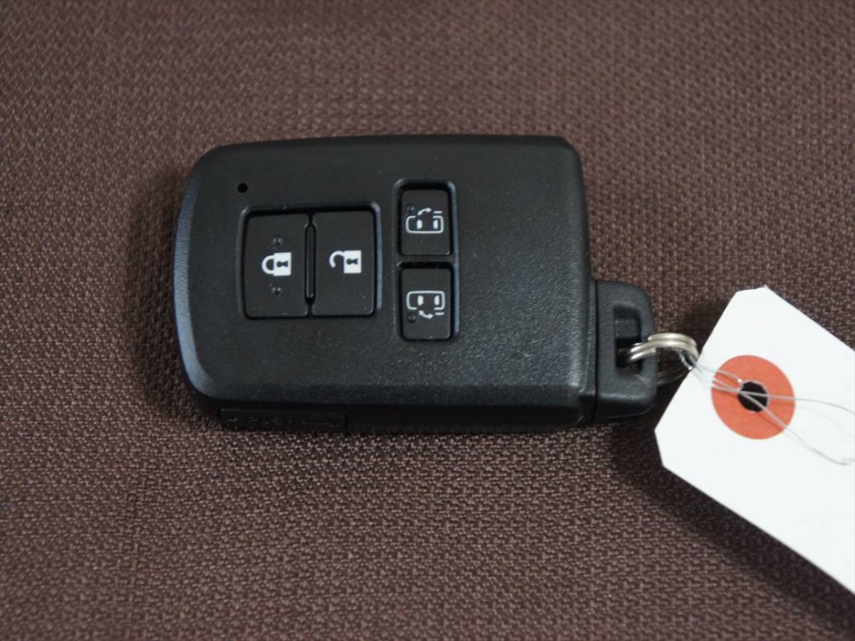 美品】初期化済み ☆トヨタ純正 スマートキー☆ VOXY：ヴォクシー (DAA