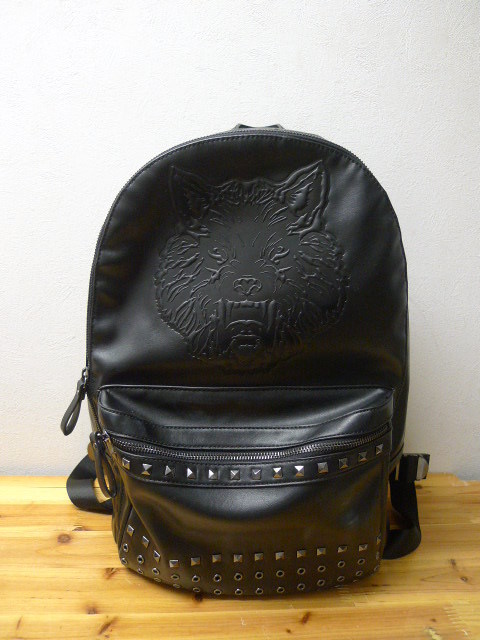 新作入荷，正規品 ZARA MAN フェイクレザー スタッズ装飾 ウルフ リュック バックパック BAG ブラック(男性用)｜売買されたオークション情報、yahooの商品情報をアーカイブ公開 - オークファン 男性用