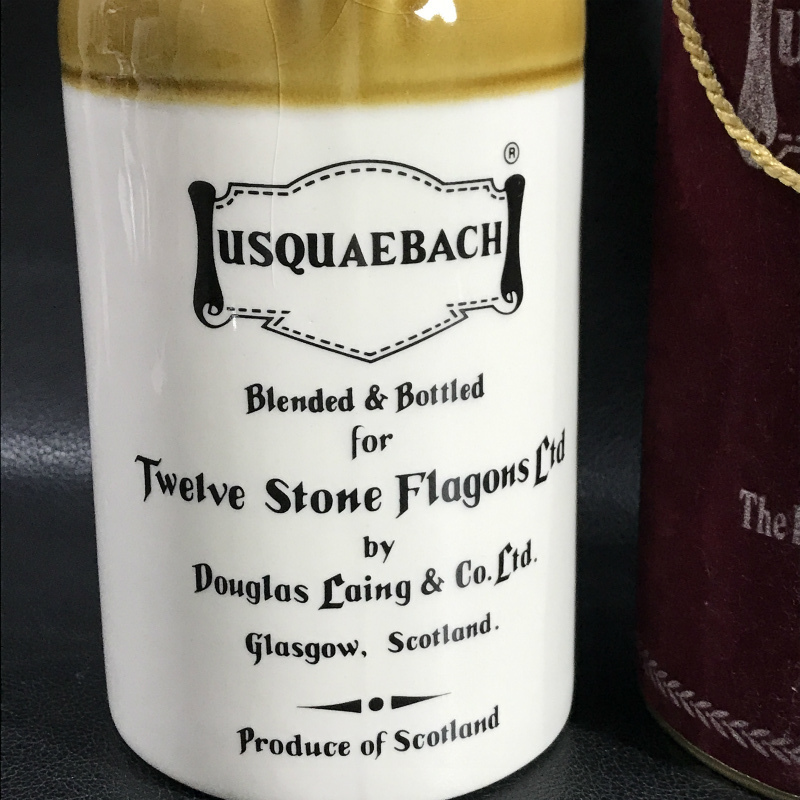 買得!□【USQUAEBACH ウシュクベ】スコッチウイスキー□陶器 750ml 43
