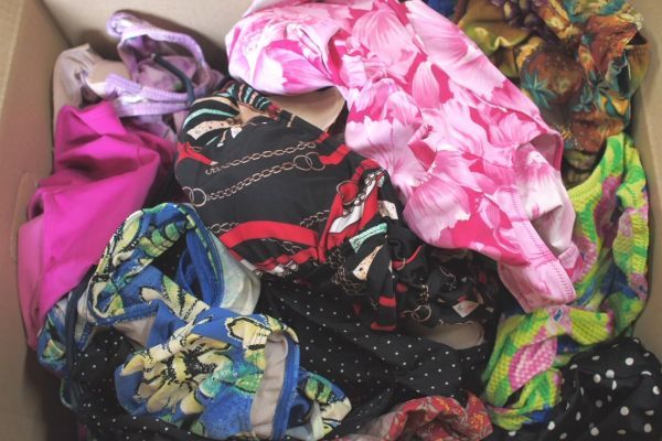 393 女性 女子 レディース水着 計50枚以上!! 大箱