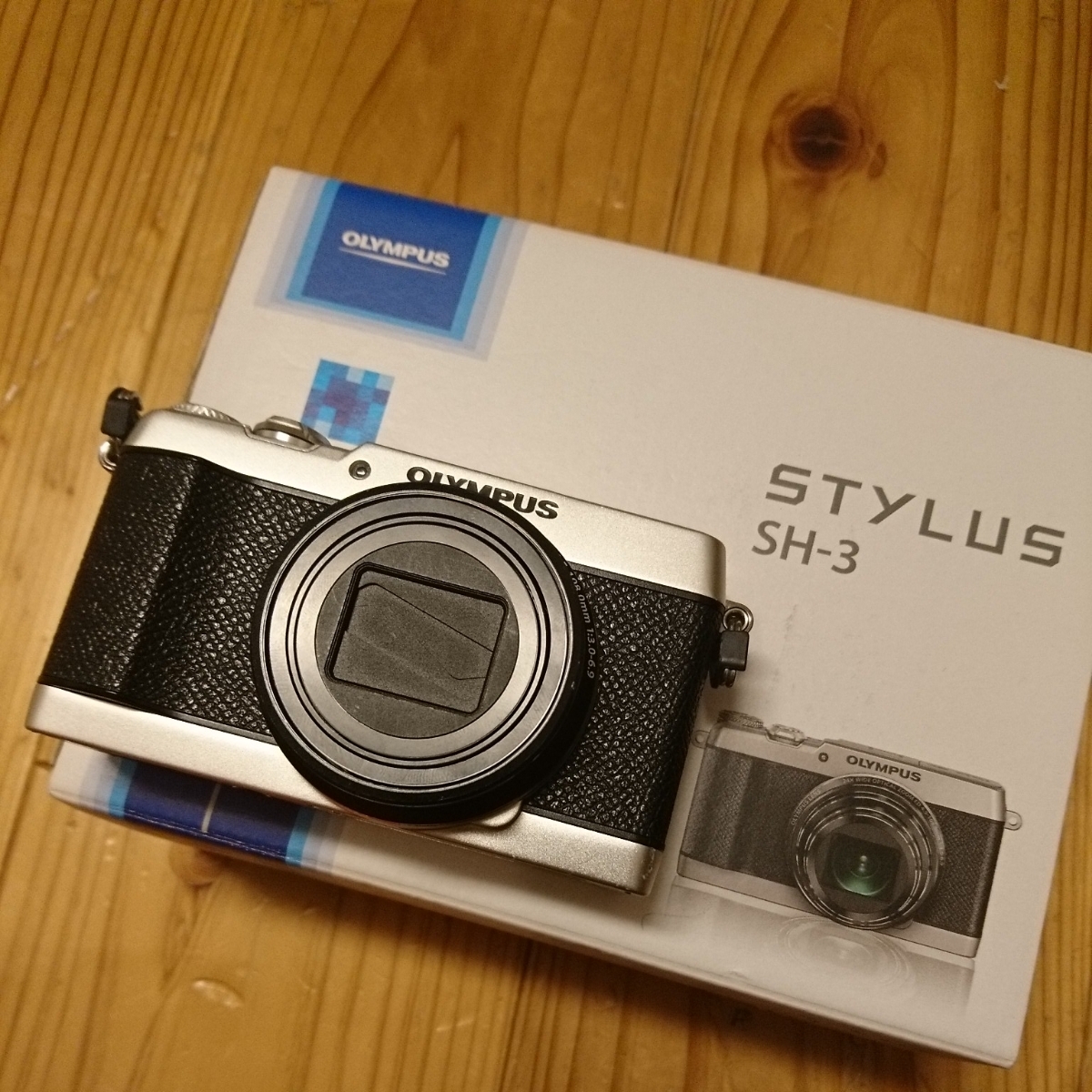 オリンパスXZ-10 ホワイト OLYMPUS オリンパス XZ-10 ホワイト XZ-10