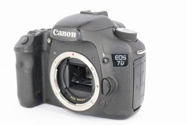 ■実用良品■キヤノン CANON EOS 7D ボディ + 18-55mm + 40mm F2.8 STM ■人気単焦点付きダブルレンズ一眼セット ■6766
