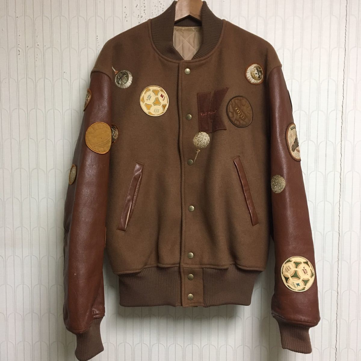Karl Helmut スタジャン 黒 P.H.刺繍 80