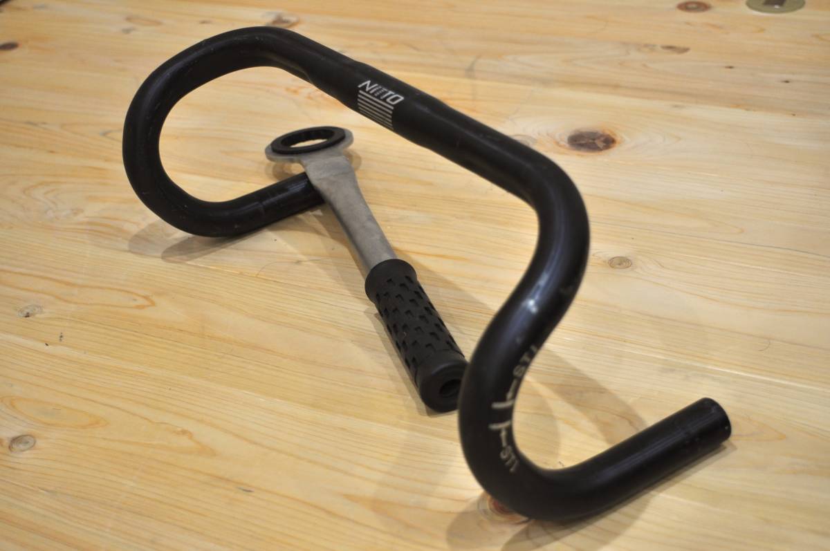 【極美品】日東 NITTO ハンドル360mm 浅曲がり 軽合 NJS ニギリ付 NITTO/ドロップハンドル/ニットー/日東/ロードバイク/軽量/26Φ/360mm