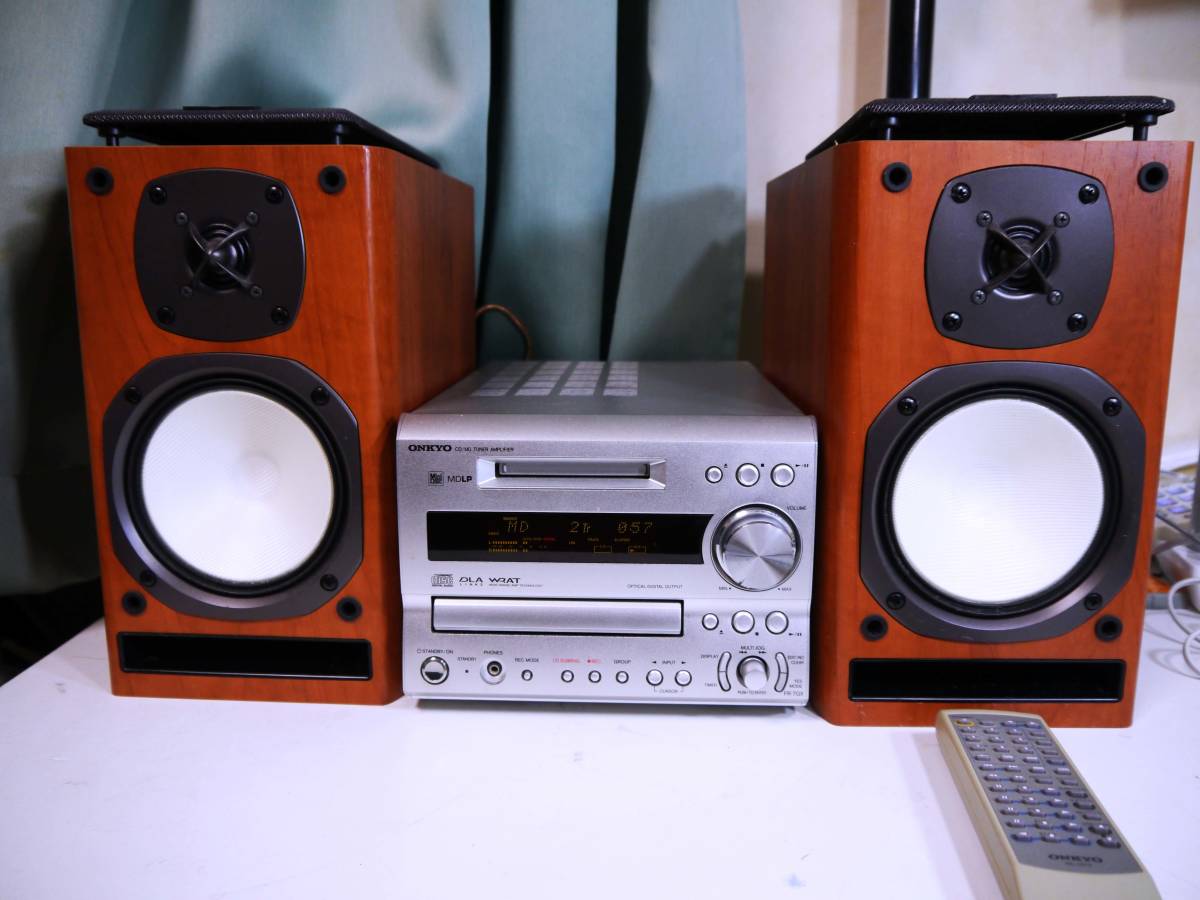 ミニコンポの基準機！ONKYO □ ONKYO FR-7GX 高級CD/MDコンポ 美品