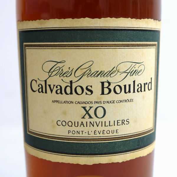 【空瓶・レア】Calvados カルヴァドス 1968年・1969年 2本セット ☆古酒 Calvados Boulard（カルヴァドス ブラー）XO G8I2589 【豊富な