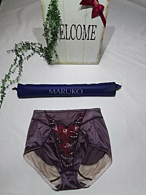 得価，爆買い ＮＯ1 ガードルショーツ 大盤振る舞い 大激安 補正下着 マルコ イットタイトカム ショーツ ガードル Ｍ(Mサイズ)｜売買されたオークション情報、yahooの商品情報をアーカイブ公開 - オークフ ガードル