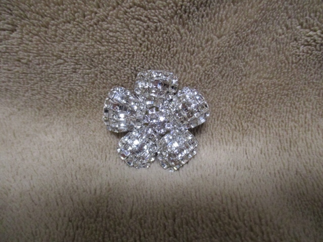 ミ*リ様 FOXEY ブローチ 美品 美品FOXEY フォクシー ライトグリーン