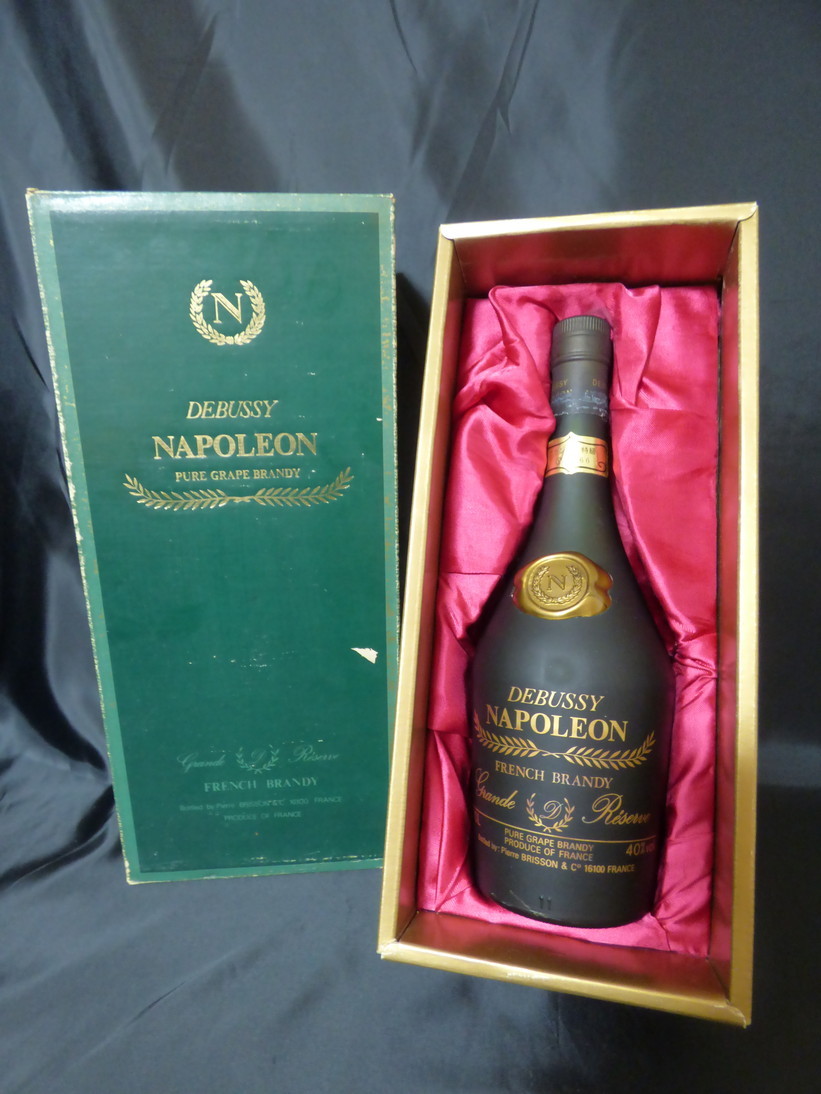 7【古酒3本セット】未開栓☆NAPOLEON DEBUSSY / CHATEAU PAULET / RENAULT ナポレオン 箱・木箱付 コレクション品
