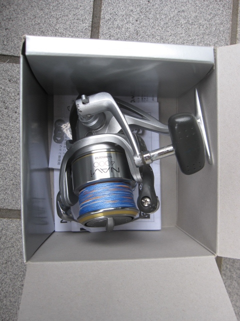 シマノ navi4000 navi4000シマノスピニングリール シルバー・ゴールド