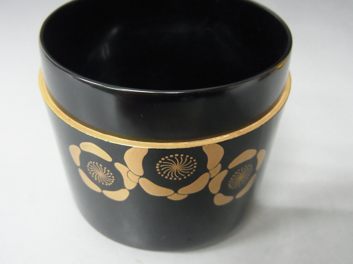 ◇白峰造 溢梅蒔絵 面中次棗 「雪吹」 抹茶入 薄茶器 茶器 木製漆器