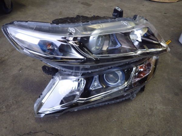 HID点灯OK ホンダ 純正 RB3 RB4 オデッセイ 2009年 前期 HID ヘッド