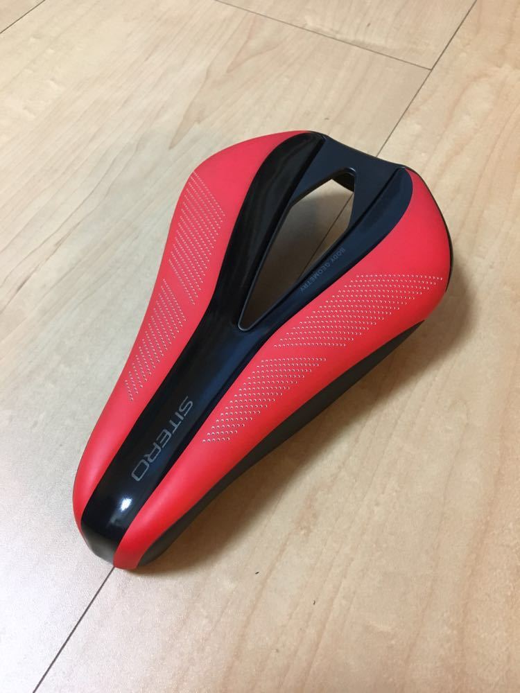 るファッション通販サイト SPECIALIZED SITERO EXPERT GEL サドル