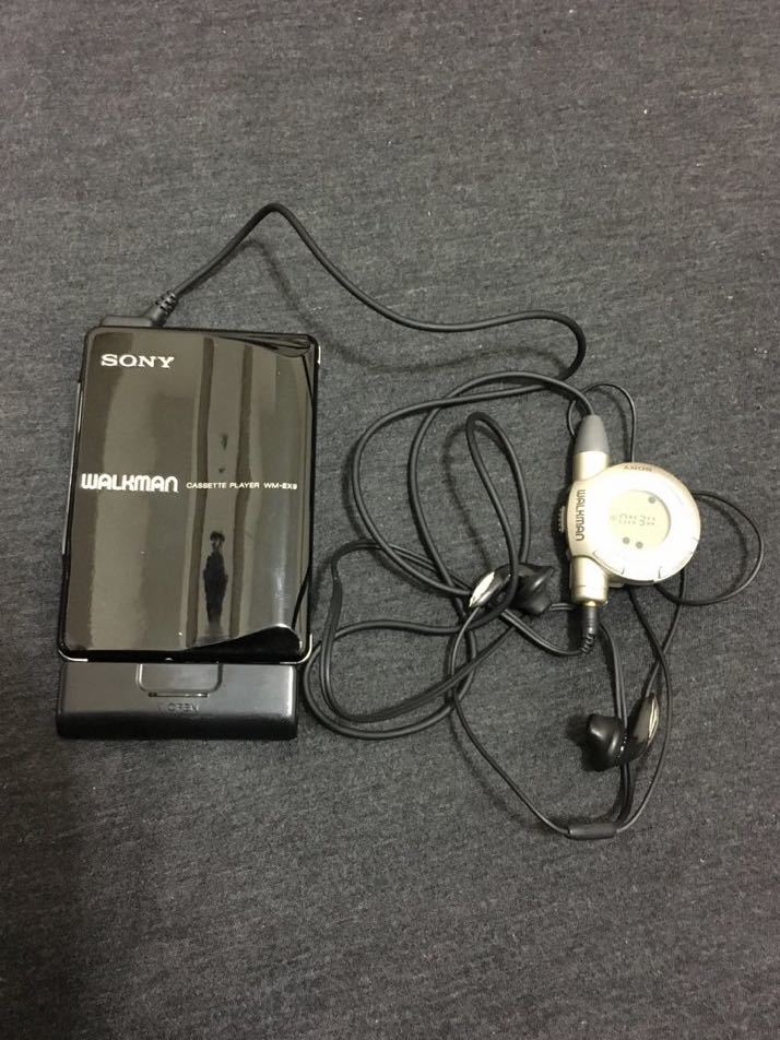 SONY カセット ウォークマン WM-EX9 本体 イヤホン付き ソニー ジャンク 部品取り SONYカセットウォークマンWM-EX9本体になります