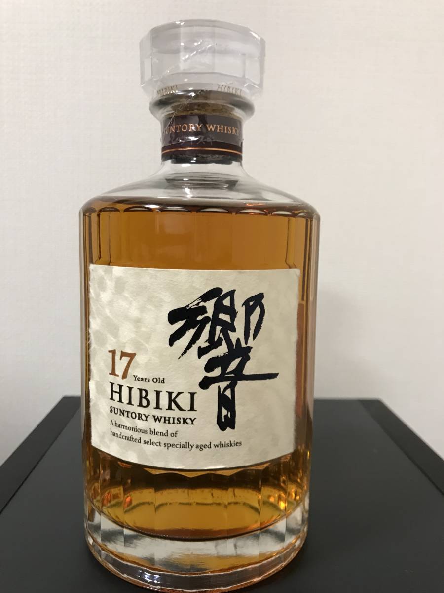 未開栓・新品】サントリー ブレンデッド ウイスキー 響17年 700ml 1本