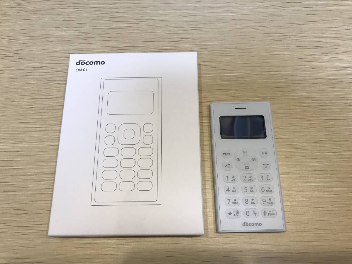 希少 超レア ショルダーホン NTT（DoCoMo） TZ-803 ケース付 平野ノラ