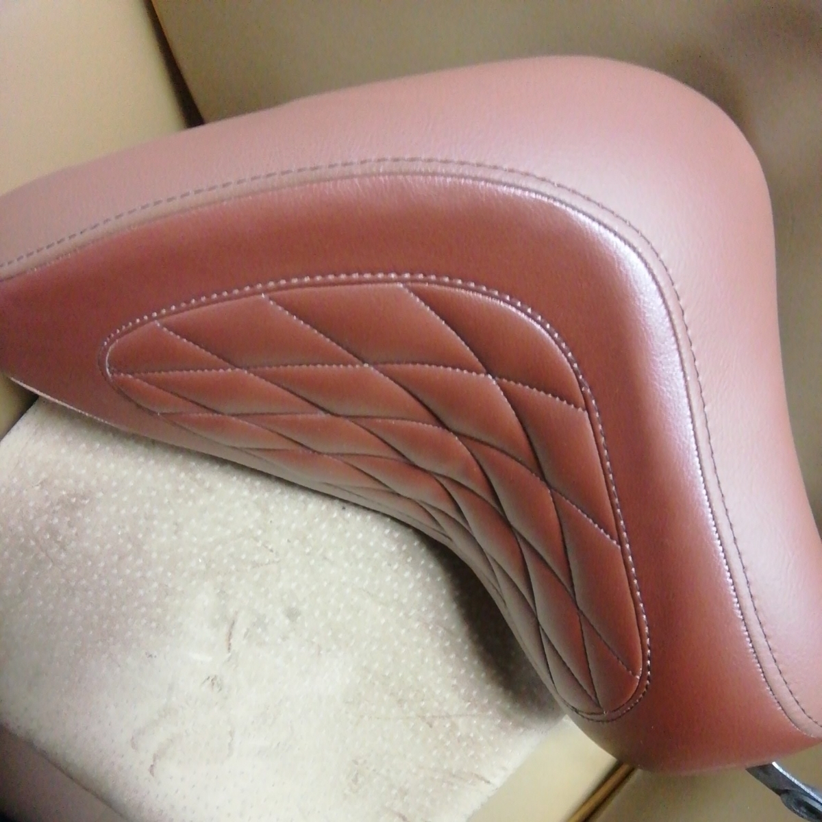 中古品 YAMAHA ドラッグスタークラシック400用 カスタムシート カッコ 