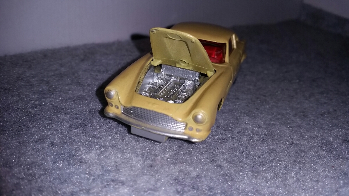 60～70年代 ミニカー コーギー アストンマーチン DB4 当時物 CORGI TOYS イギリス製 コーギー DB5 | DBS 0 メルカリ