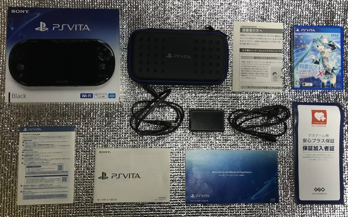 PSVITAヴィータPCH-2000ZA11 一月使用、 ソフト（初音ミクプロジェクトディーヴァX）付き、本体ケース、保証延長書付き ケーブルおまけ_1