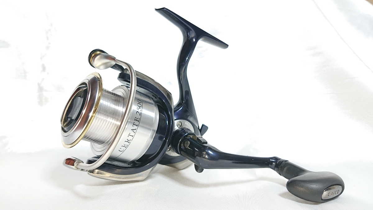 日本製】DAIWA(ダイワ)04 CERTATE(セルテート)2500 廃盤モデル【定価