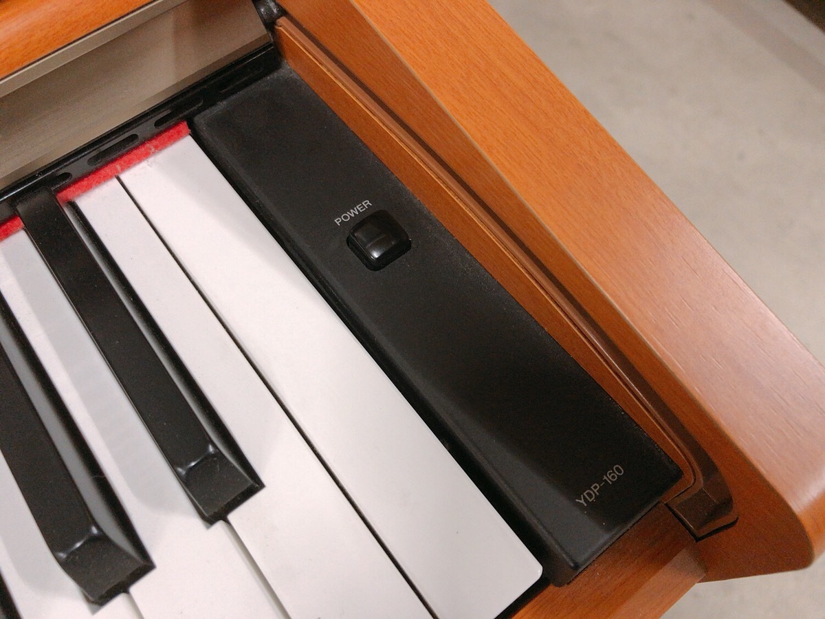 極美品 ヤマハ YAMAHA 電子ピアノ YDP-160C + イス付き ARIUS アリウス