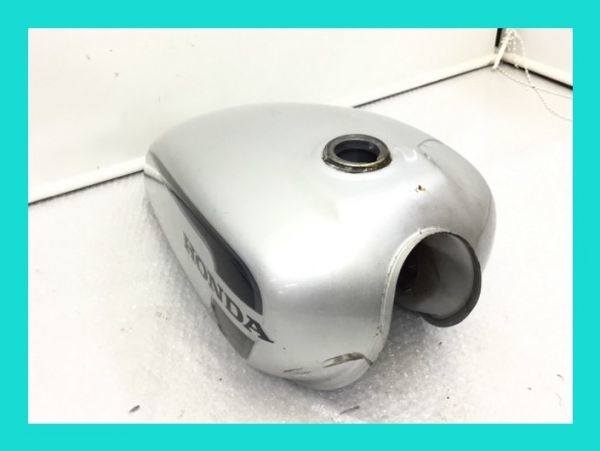 驚きの破格値，正規品 CB400SS NC41 2H12-17 タンク 必見 140 k(ホンダ用)｜売買されたオークション情報、yahooの商品情報をアーカイブ公開 - オークファン ホンダ用