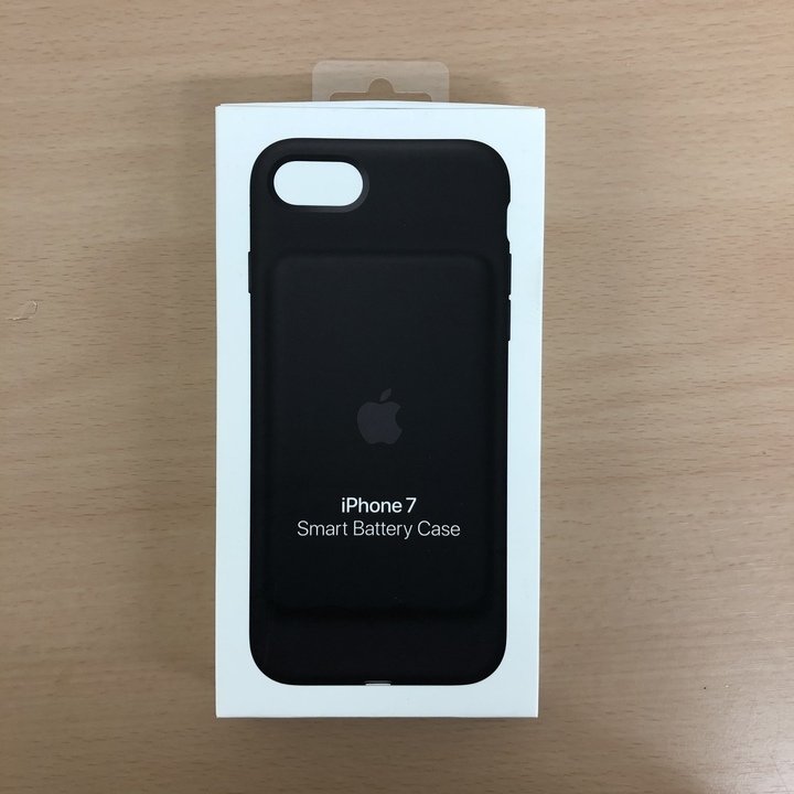 美品 Apple アップル iPhone7 4.7インチ Smart Battery Case 黒