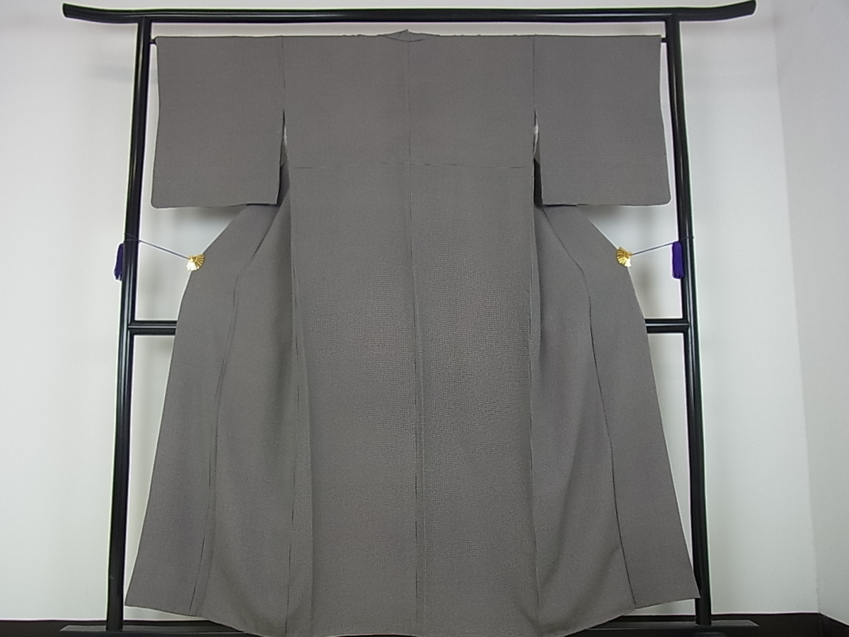  ヤフオク ベストストア受賞店 平和屋着物 江戸小紋 角通し 逸品m151(仕立て上がり)｜売買されたオークション情報、yahooの商品情報をアーカイブ公開 - オークファン 仕立て上がり