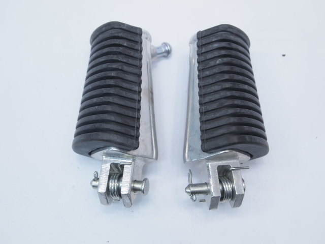 ヤマハ純正ステップ_ペグ左右フロント_ドラッグスター400_ドラッグスター1100_クラシック