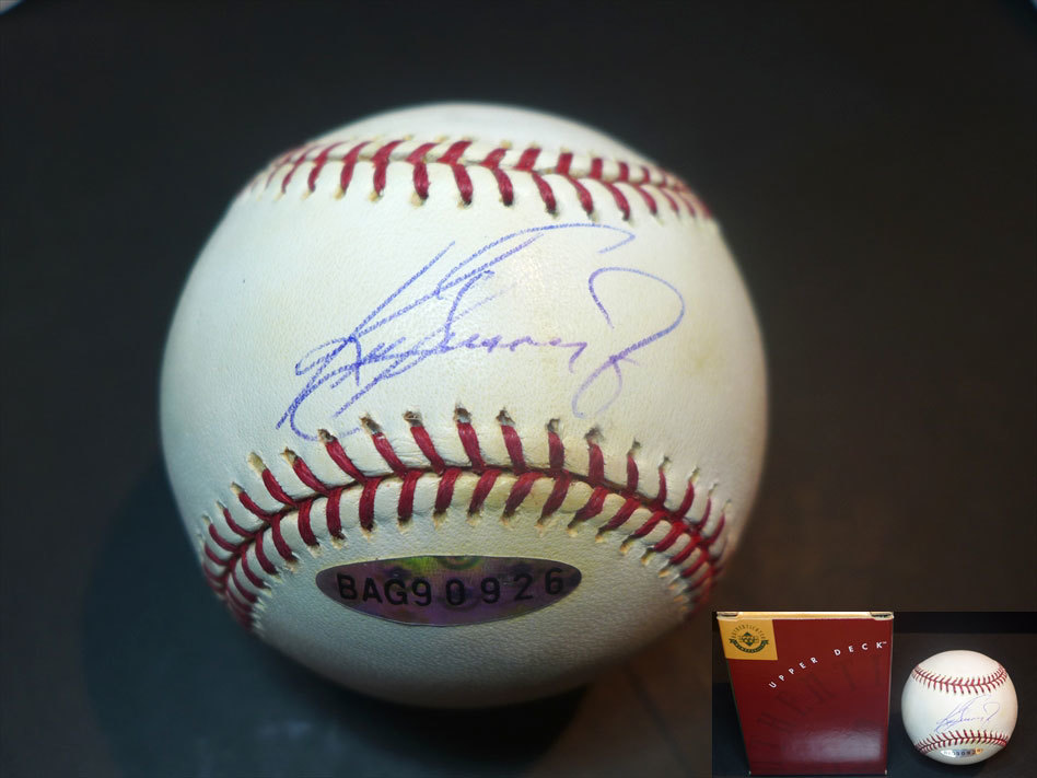 ○6 Ken Griffey Jr. ケングリフィー サインボール UPPER DECK社