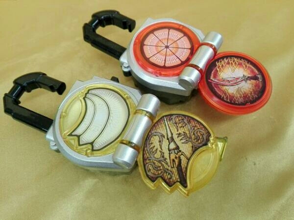 仮面ライダー鎧武 変身ベルト DX戦極ドライバー 鎧武＆バロンセット 変身 変身ベルト　DX 戦極ドライバー　仮面ライダー鎧武&バロンセット