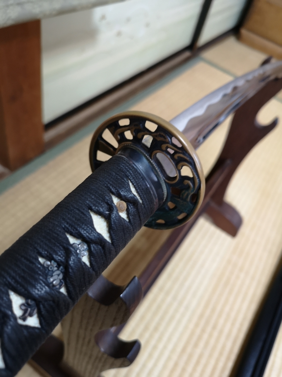 本格 居合刀 刀身72.5cm 刀掛け、掛軸は付属しません。 | BOCADOFORNO