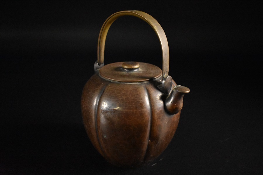 新作登場，HOT 時代 金工 古銅造 薬缶 湯沸 銅瓶 急須 水注 水差し 煎茶道具 古美術品 高さ22 7cm(その他)｜売買されたオークション情報、yahooの商品情報をアーカイブ公開 - オークファン その他