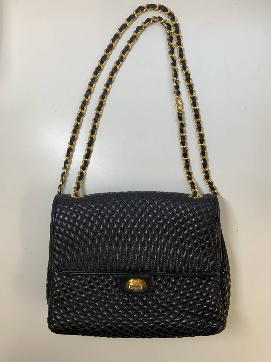 美品 BALLY バリー チェーン ショルダーバッグ キルティング レザー 人気♡BALLY バリー キルティング レザー チェーン ショルダーバッグ