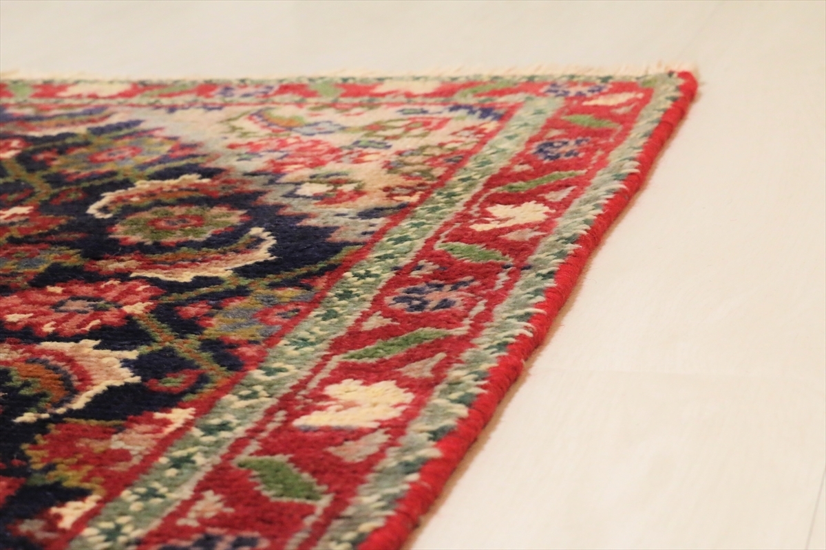 イラン・タブリーズ産 ペルシャ絨毯 手織り ヘラティ（マヒ） 142×95cm ラグ アンティーク家具 マジック カーペット IPRM12104