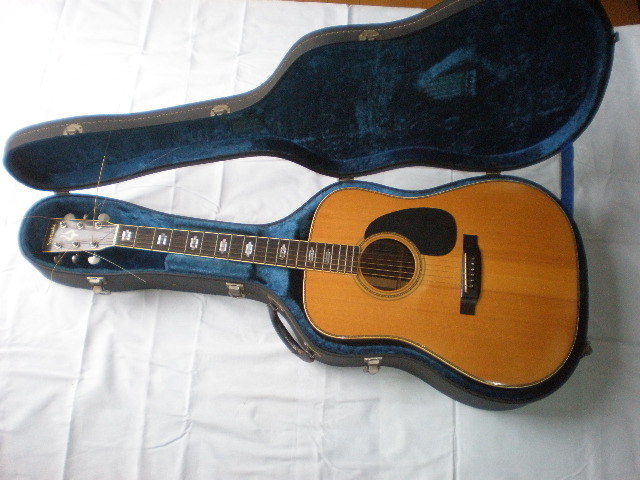 YAMAKI/ヤマキ アコースティックギター（ハードケース付）【2】_1