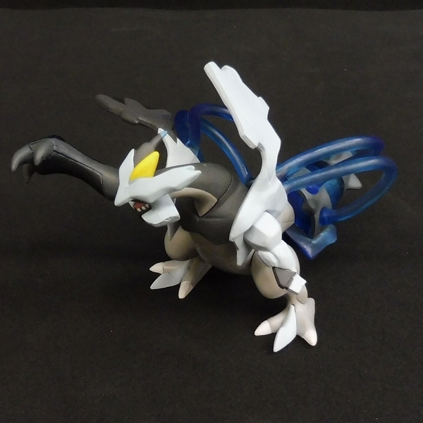 立体ポケモン図鑑 レシラム - メルカリ ゼクロム オーバードライブ