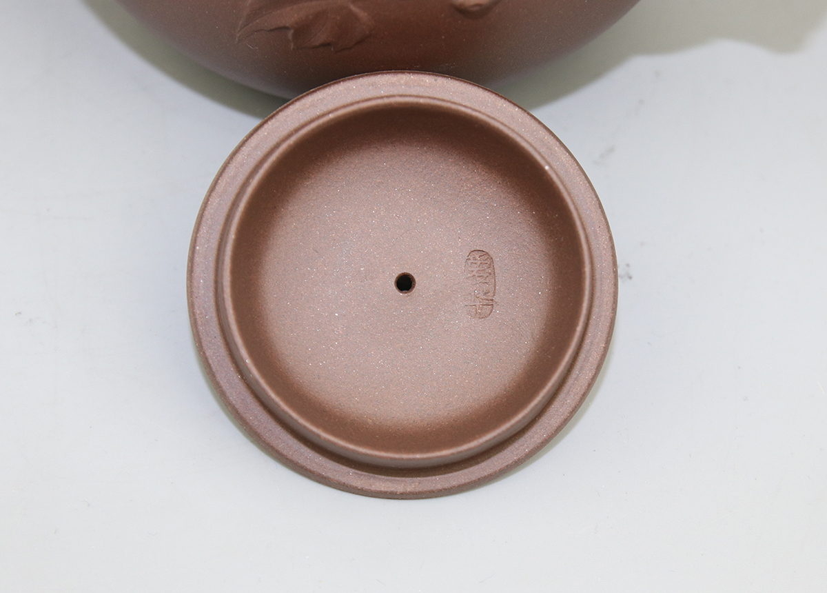 「葡萄 - Yahoo!オークション 煎茶道具 唐物 宇KF504 朱泥急須 葡萄栗鼠細工 愛華 中国宜興 栗鼠」中国、朝鮮半島 (陶芸) の 栗鼠」の落札相場・落札価格 2026年最新Yahoo!オークション ｜骨董品買取
