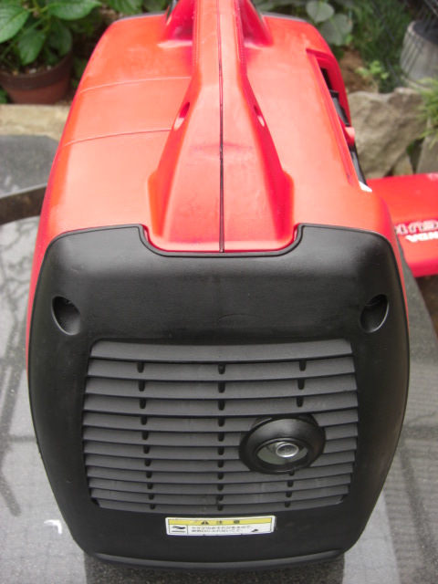 ホンダ EU16i 美品 送1500 - HONDA EU16i 発電機 1.6kVA メーカー
